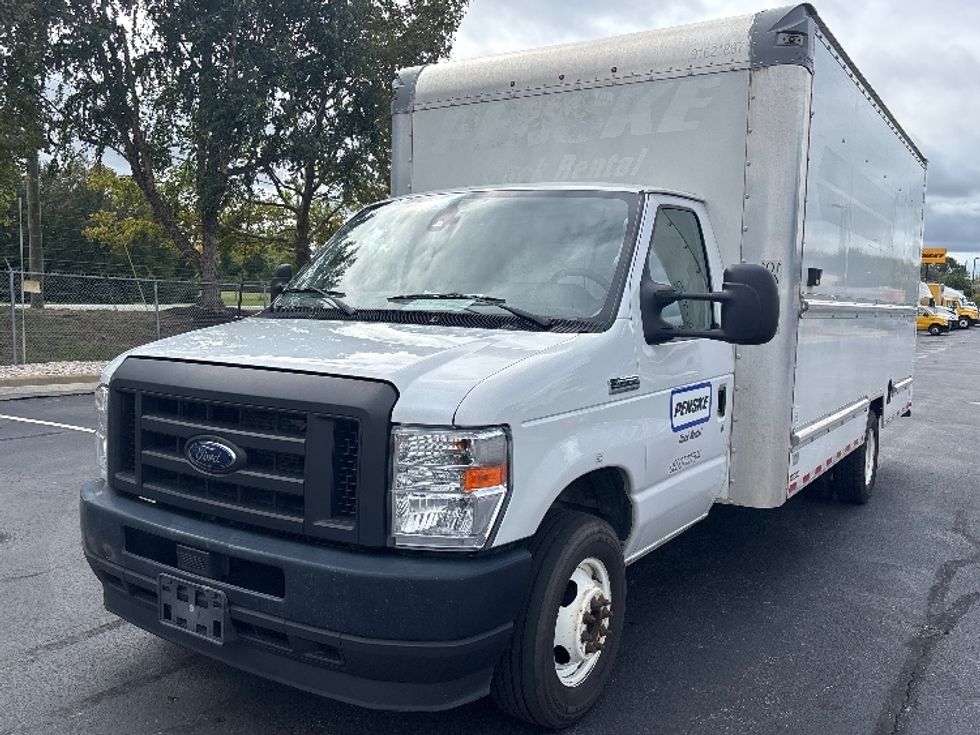 Light Duty Box Truck-Light and Medium Duty Trucks-Ford-2022-E350-New Castle-DE-103,344\n\t\tmiles-$ 27,000 - Image 3