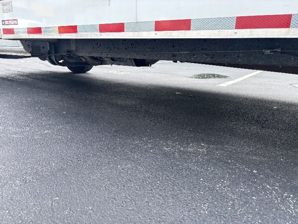 Light Duty Box Truck-Light and Medium Duty Trucks-Ford-2022-E350-New Castle-DE-103,344\n\t\tmiles-$ 27,000 - Image 5