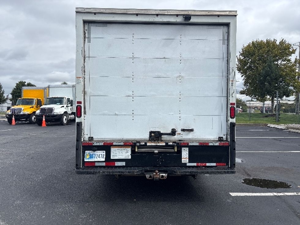 Light Duty Box Truck-Light and Medium Duty Trucks-Ford-2022-E350-New Castle-DE-103,344\n\t\tmiles-$ 27,000 - Image 7