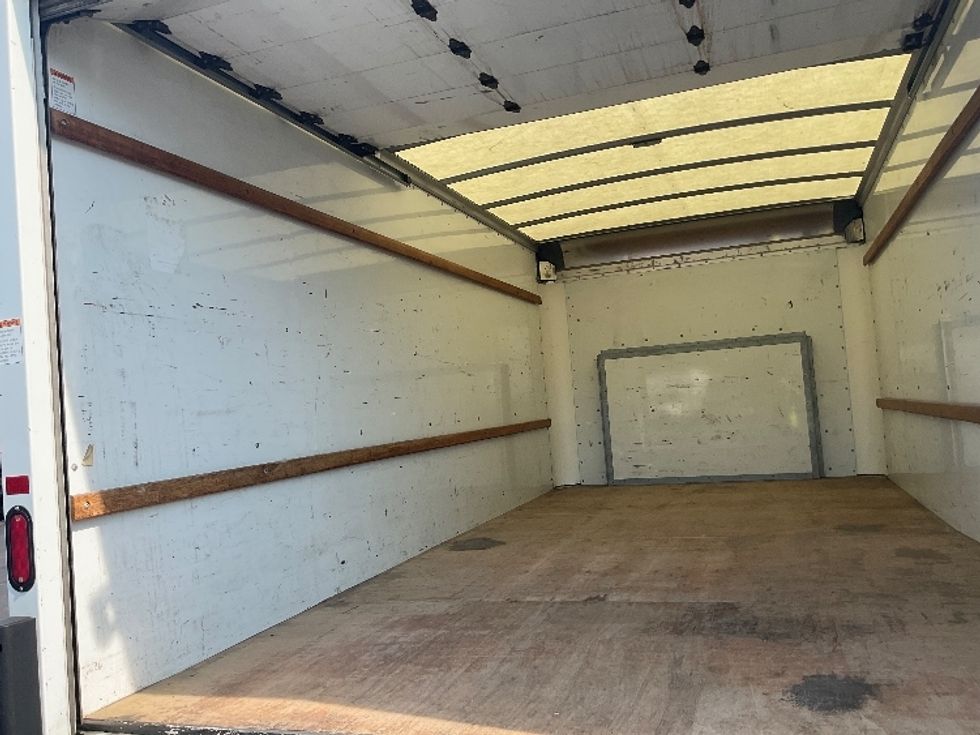 Light Duty Box Truck-Light and Medium Duty Trucks-Ford-2022-E350-New Castle-DE-110,856\n\t\tmiles-$ 27,750 - Image 10