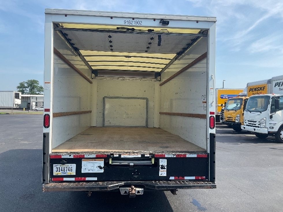 Light Duty Box Truck-Light and Medium Duty Trucks-Ford-2022-E350-New Castle-DE-110,856\n\t\tmiles-$ 27,750 - Image 8