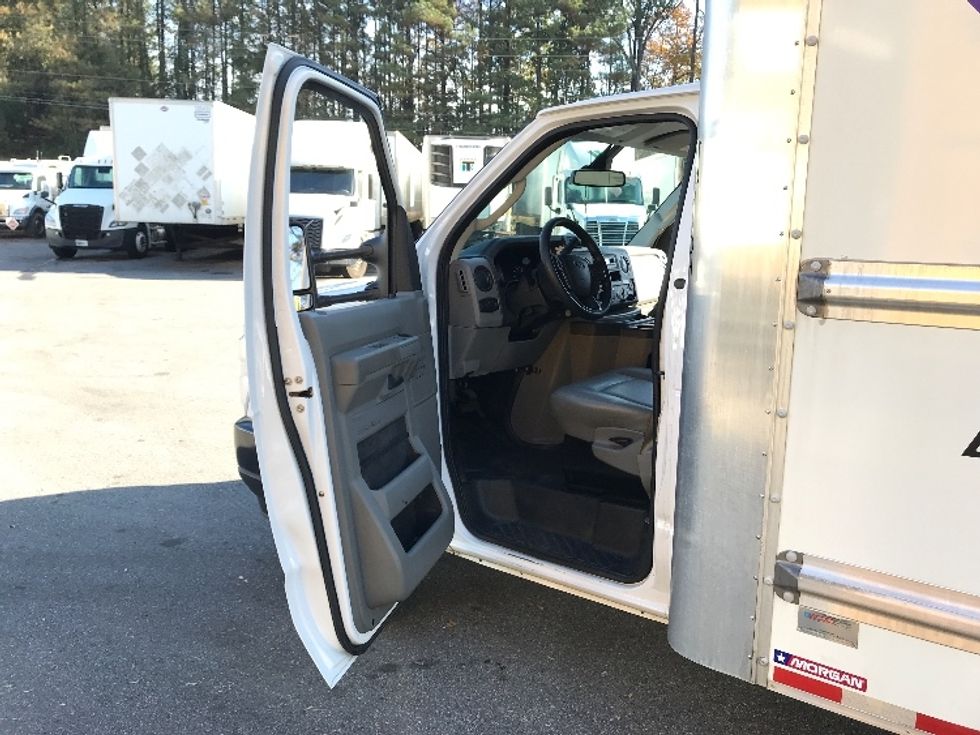 Light Duty Box Truck-Light and Medium Duty Trucks-Ford-2022-E350-Norcross-GA-82,893\n\t\tmiles-$ 39,750 - Image 16