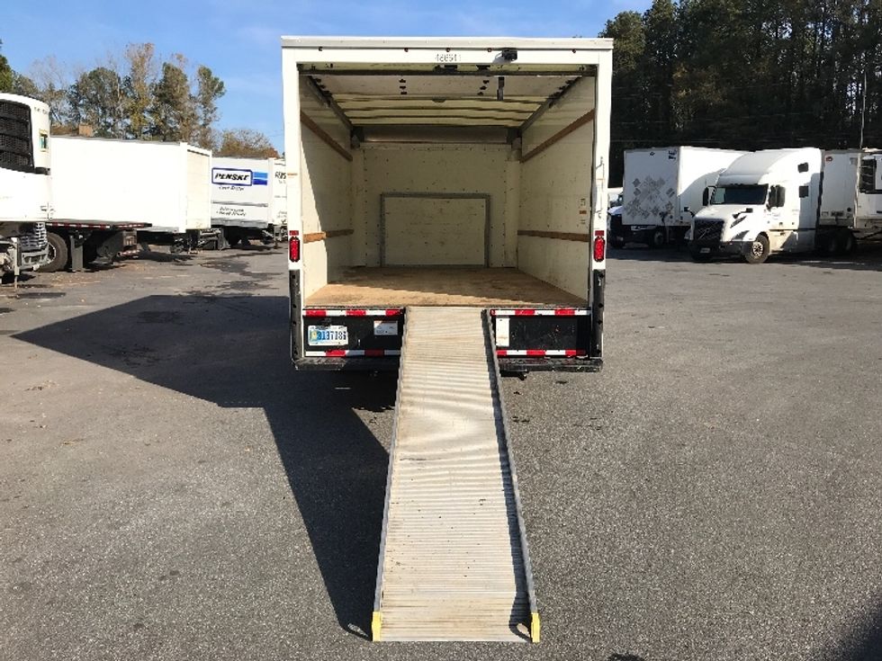 Light Duty Box Truck-Light and Medium Duty Trucks-Ford-2022-E350-Norcross-GA-82,893\n\t\tmiles-$ 39,750 - Image 9