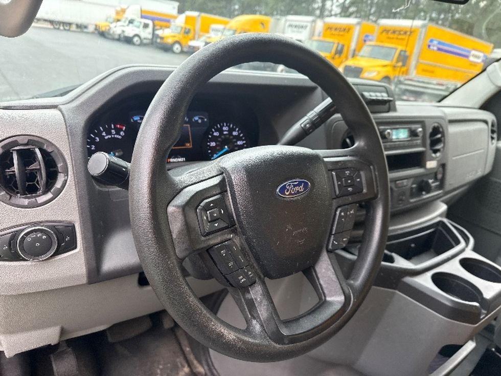 Light Duty Box Truck-Light and Medium Duty Trucks-Ford-2022-E350-Norcross-GA-94,280\n\t\tmiles-$ 29,750 - Image 16