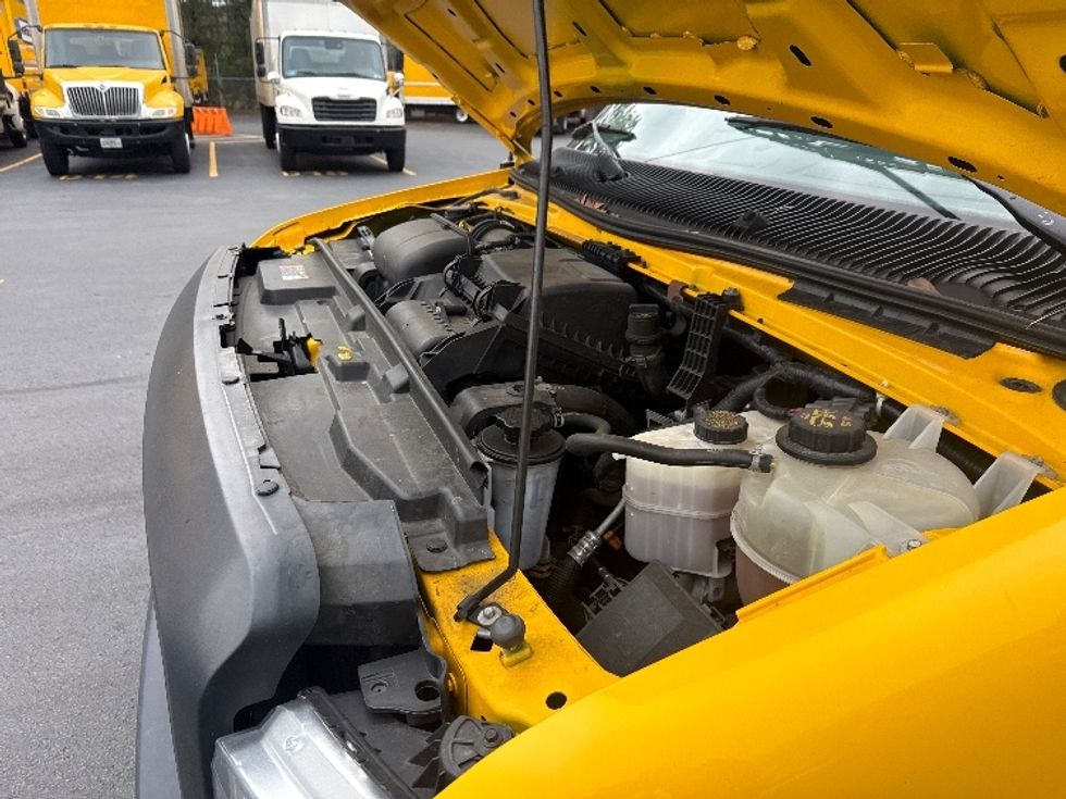 Light Duty Box Truck-Light and Medium Duty Trucks-Ford-2022-E350-Norcross-GA-94,280\n\t\tmiles-$ 29,750 - Image 23