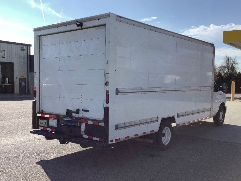 Light Duty Box Truck-Light and Medium Duty Trucks-Ford-2022-E350-Norfolk-VA-96,483\n\t\tmiles-$ 33,250 - Image 13