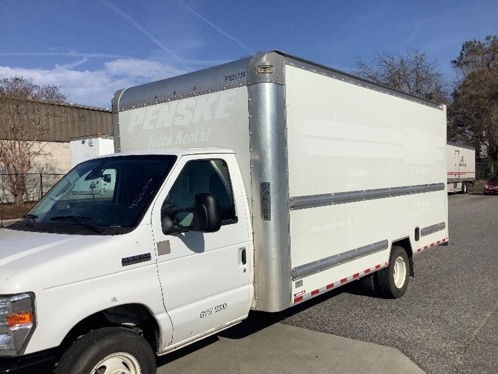 Light Duty Box Truck-Light and Medium Duty Trucks-Ford-2022-E350-Norfolk-VA-96,483\n\t\tmiles-$ 33,250 - Image 28