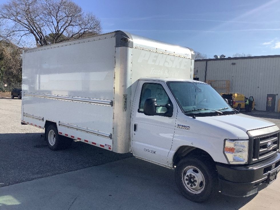 Light Duty Box Truck-Light and Medium Duty Trucks-Ford-2022-E350-Norfolk-VA-96,483\n\t\tmiles-$ 33,250 - Image 30