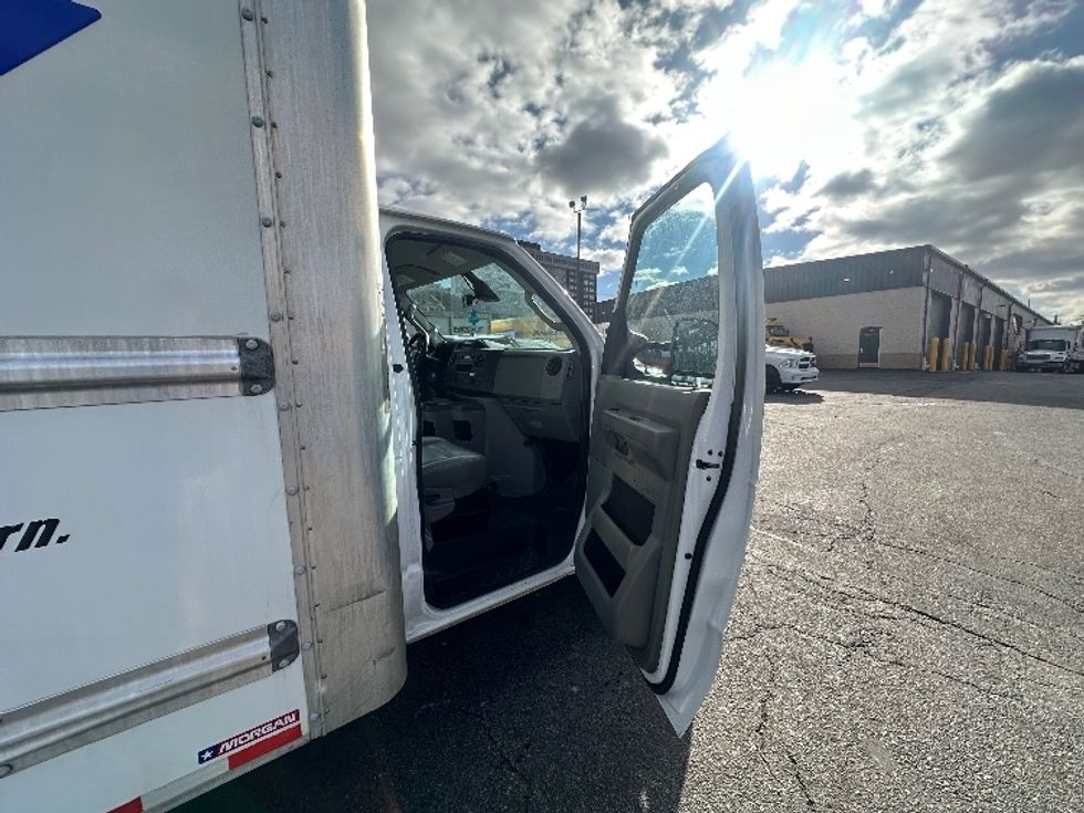 Light Duty Box Truck-Light and Medium Duty Trucks-Ford-2022-E350-North Bergen-NJ-106,634\n\t\tmiles-$ 29,000 - Image 19
