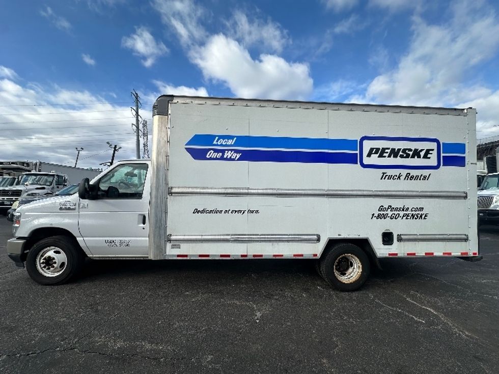 Light Duty Box Truck-Light and Medium Duty Trucks-Ford-2022-E350-North Bergen-NJ-106,634\n\t\tmiles-$ 29,000 - Image 4