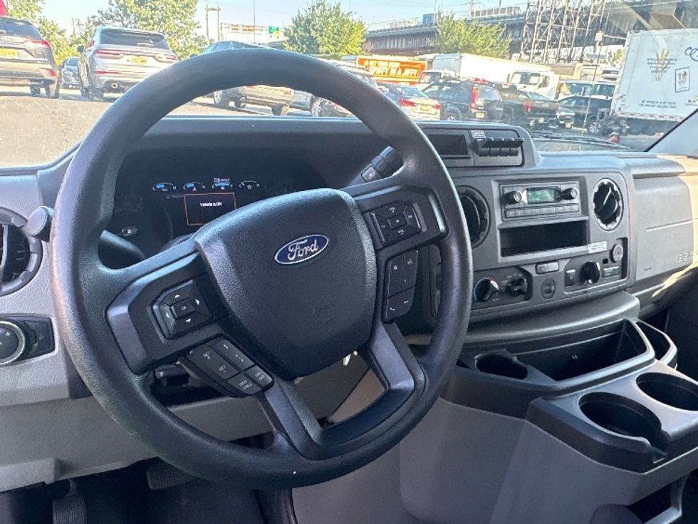 Light Duty Box Truck-Light and Medium Duty Trucks-Ford-2022-E350-North Bergen-NJ-127,550\n\t\tmiles-$ 26,250 - Image 17