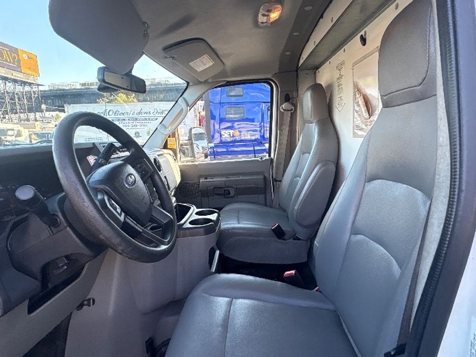 Light Duty Box Truck-Light and Medium Duty Trucks-Ford-2022-E350-North Bergen-NJ-127,550\n\t\tmiles-$ 26,250 - Image 19