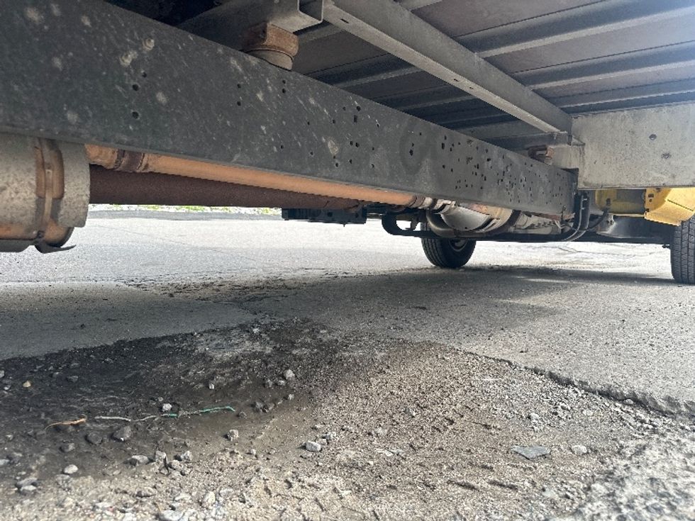 Light Duty Box Truck-Light and Medium Duty Trucks-Ford-2022-E350-North Bergen-NJ-151,663\n\t\tmiles-$ 18,750 - Image 14