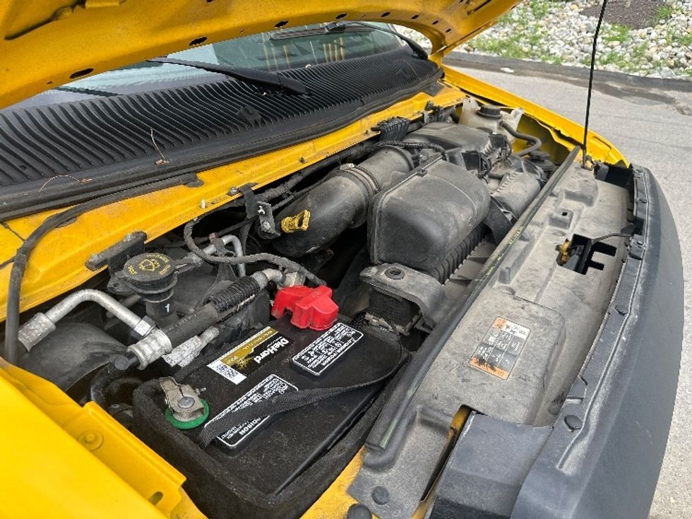 Light Duty Box Truck-Light and Medium Duty Trucks-Ford-2022-E350-North Bergen-NJ-151,663\n\t\tmiles-$ 18,750 - Image 23