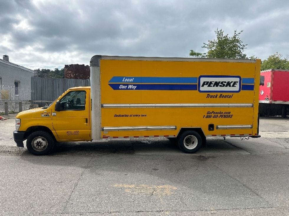 Light Duty Box Truck-Light and Medium Duty Trucks-Ford-2022-E350-North Bergen-NJ-151,663\n\t\tmiles-$ 18,750 - Image 4