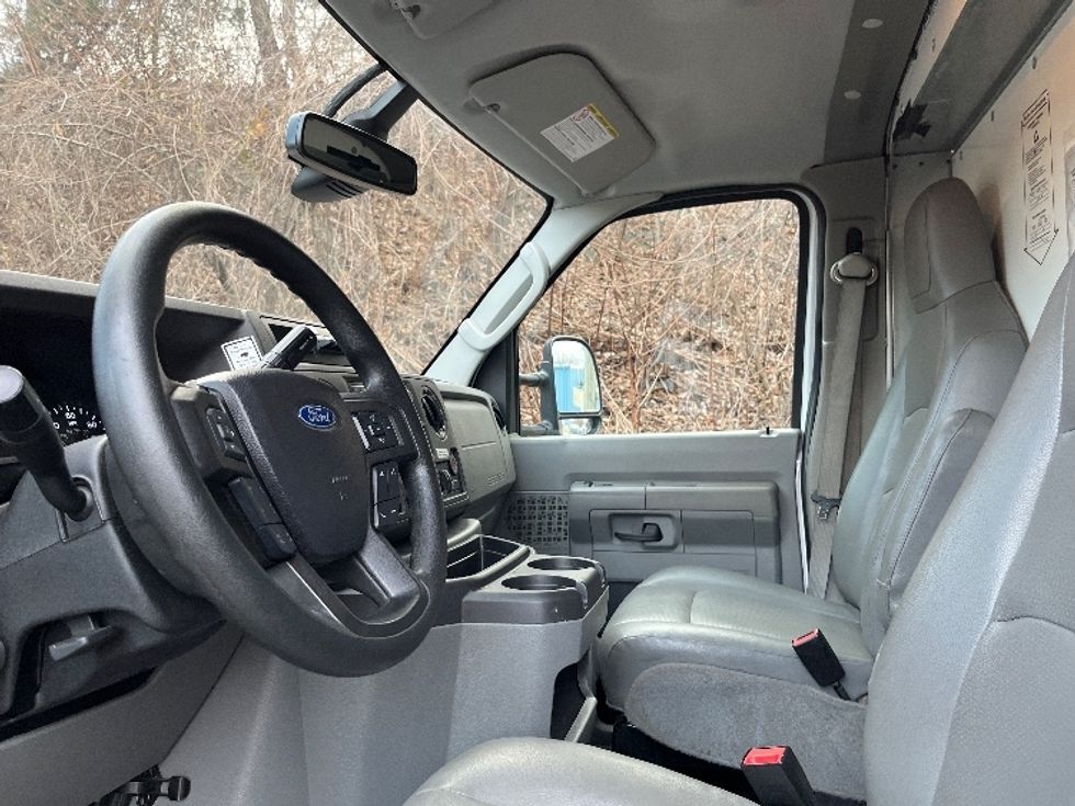 Light Duty Box Truck-Light and Medium Duty Trucks-Ford-2022-E350-North Bergen-NJ-78,037\n\t\tmiles-$ 38,000 - Image 19