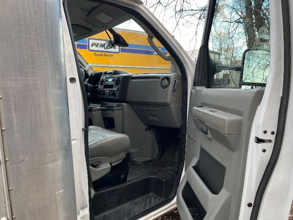 Light Duty Box Truck-Light and Medium Duty Trucks-Ford-2022-E350-North Bergen-NJ-78,037\n\t\tmiles-$ 38,000 - Image 20