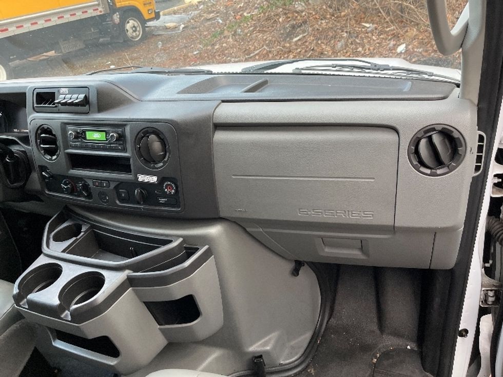 Light Duty Box Truck-Light and Medium Duty Trucks-Ford-2022-E350-North Bergen-NJ-78,037\n\t\tmiles-$ 38,000 - Image 21