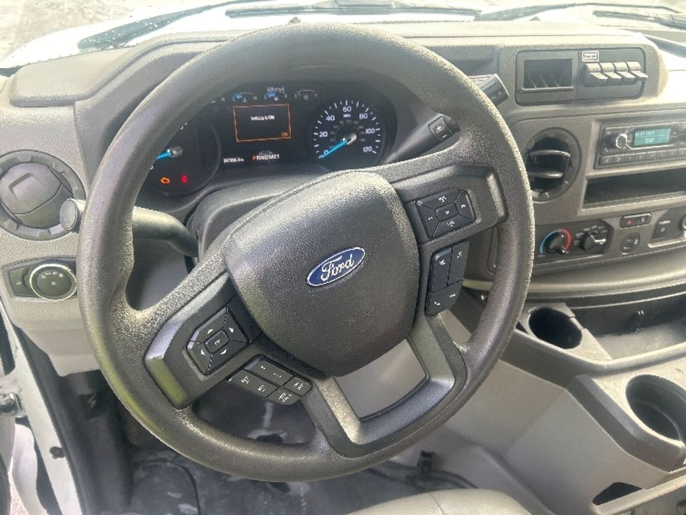 Light Duty Box Truck-Light and Medium Duty Trucks-Ford-2022-E350-North Bergen-NJ-86,675\n\t\tmiles-$ 31,500 - Image 17