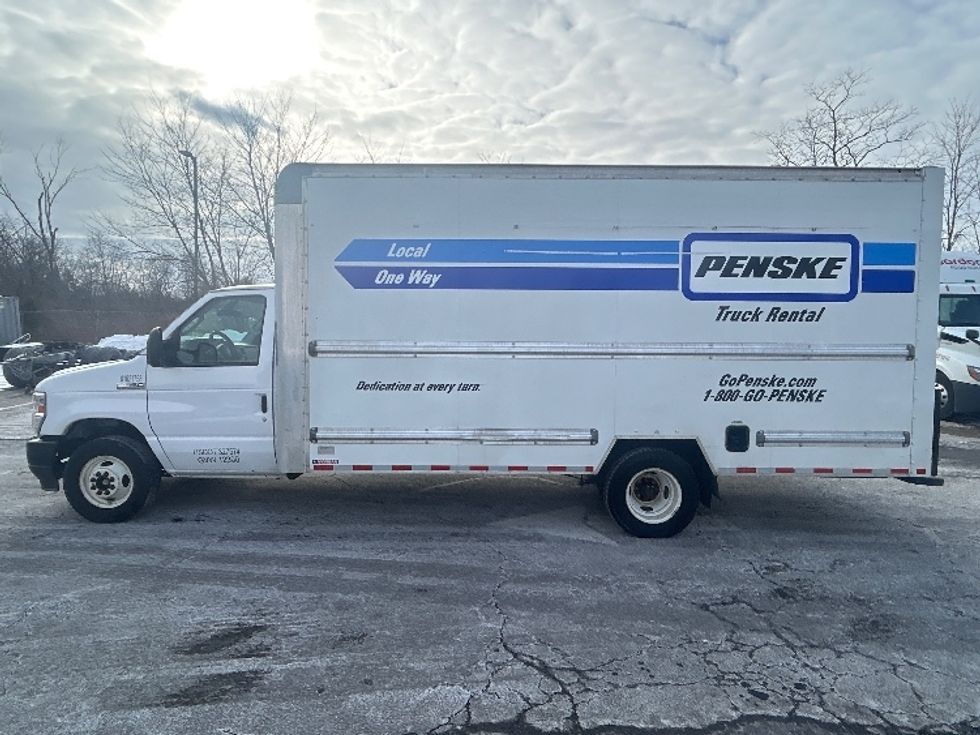 Light Duty Box Truck-Light and Medium Duty Trucks-Ford-2022-E350-North Bergen-NJ-86,675\n\t\tmiles-$ 31,500 - Image 4