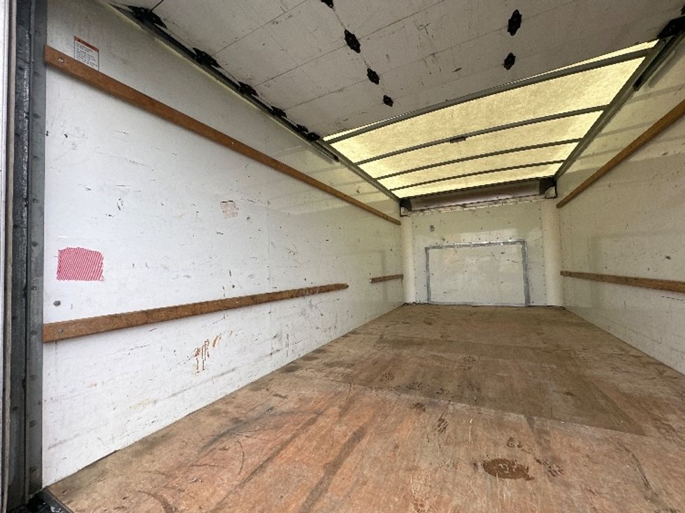 Light Duty Box Truck-Light and Medium Duty Trucks-Ford-2022-E350-North Bergen-NJ-87,097\n\t\tmiles-$ 31,250 - Image 10