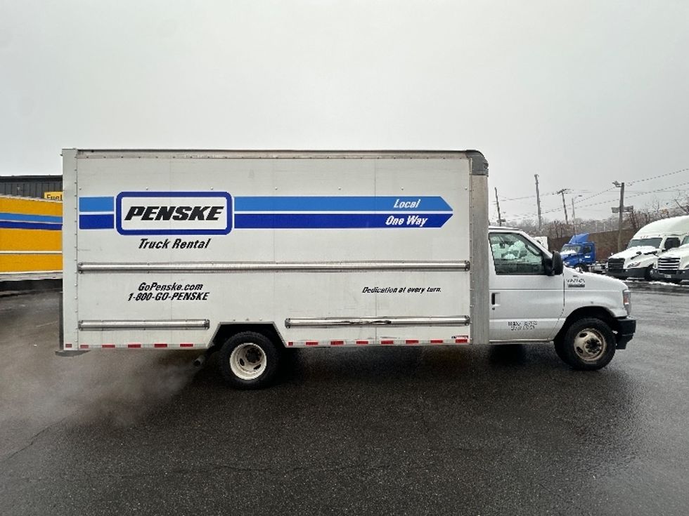Light Duty Box Truck-Light and Medium Duty Trucks-Ford-2022-E350-North Bergen-NJ-87,097\n\t\tmiles-$ 31,250 - Image 14