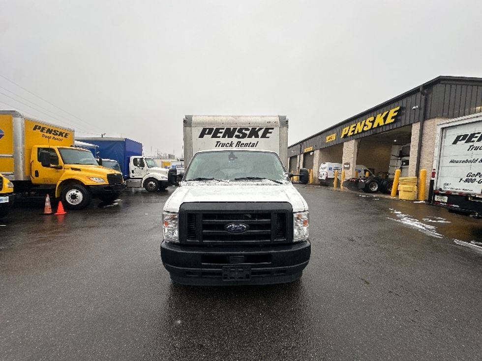 Light Duty Box Truck-Light and Medium Duty Trucks-Ford-2022-E350-North Bergen-NJ-87,097\n\t\tmiles-$ 31,250 - Image 2