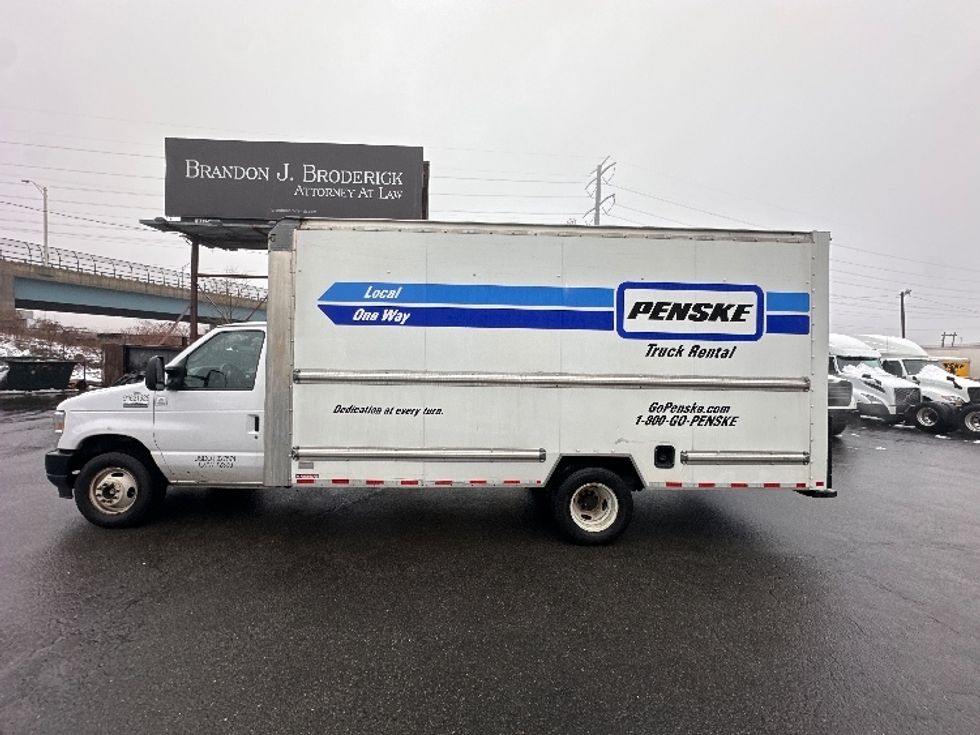 Light Duty Box Truck-Light and Medium Duty Trucks-Ford-2022-E350-North Bergen-NJ-87,097\n\t\tmiles-$ 31,250 - Image 4