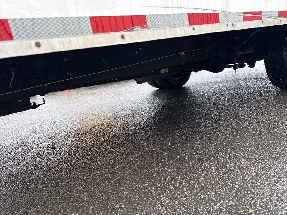 Light Duty Box Truck-Light and Medium Duty Trucks-Ford-2022-E350-North Bergen-NJ-87,097\n\t\tmiles-$ 31,250 - Image 5