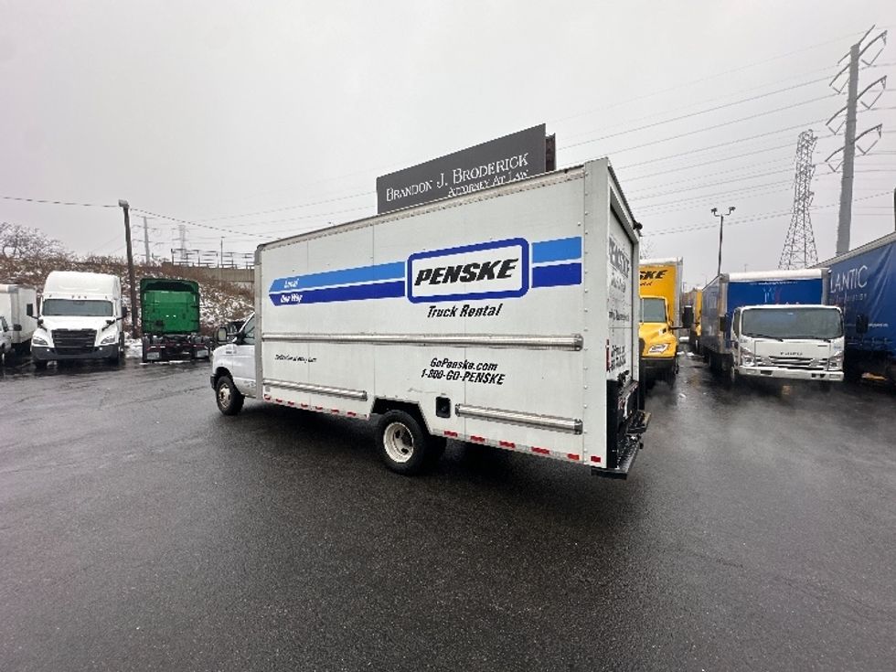 Light Duty Box Truck-Light and Medium Duty Trucks-Ford-2022-E350-North Bergen-NJ-87,097\n\t\tmiles-$ 31,250 - Image 6