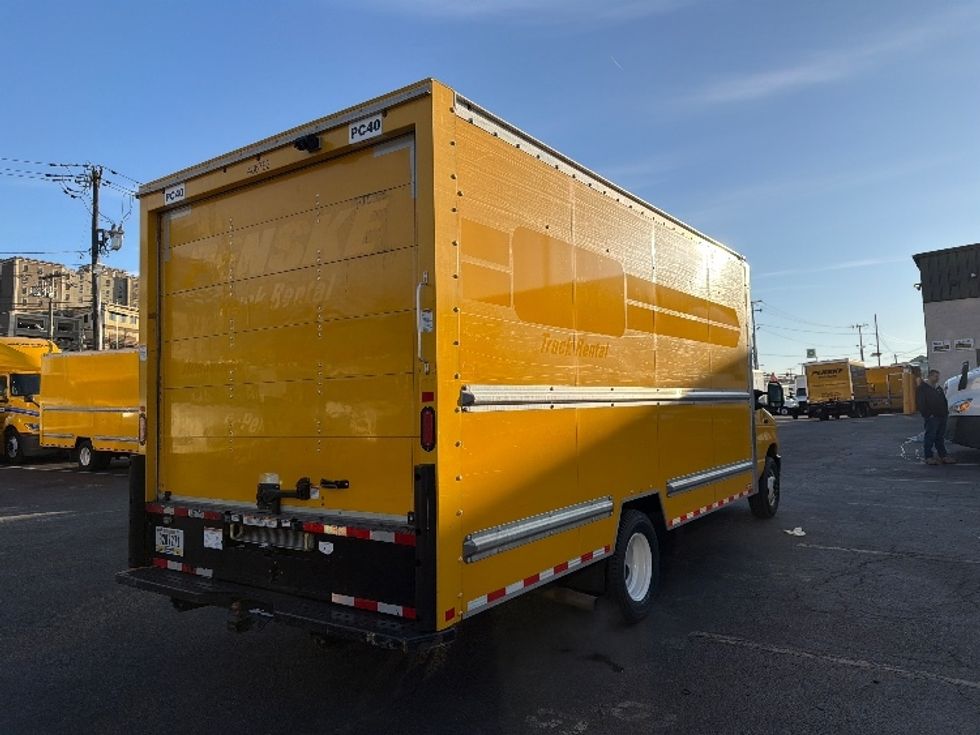 Light Duty Box Truck-Light and Medium Duty Trucks-Ford-2022-E350-North Bergen-NJ-87,124\n\t\tmiles-$ 28,500 - Image 13