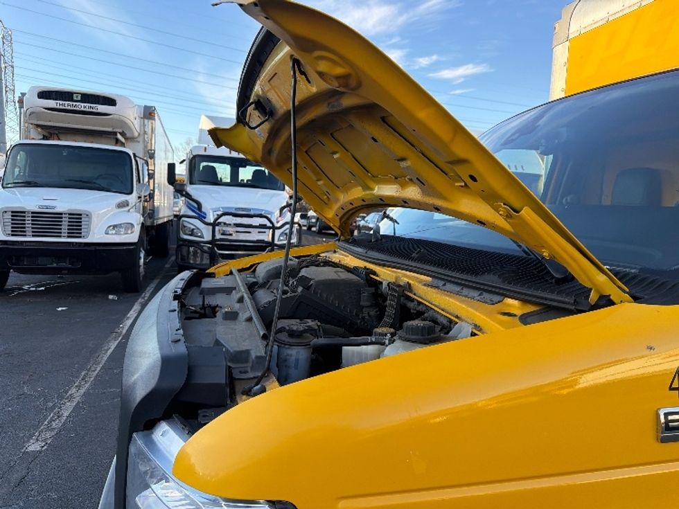 Light Duty Box Truck-Light and Medium Duty Trucks-Ford-2022-E350-North Bergen-NJ-87,124\n\t\tmiles-$ 28,500 - Image 24