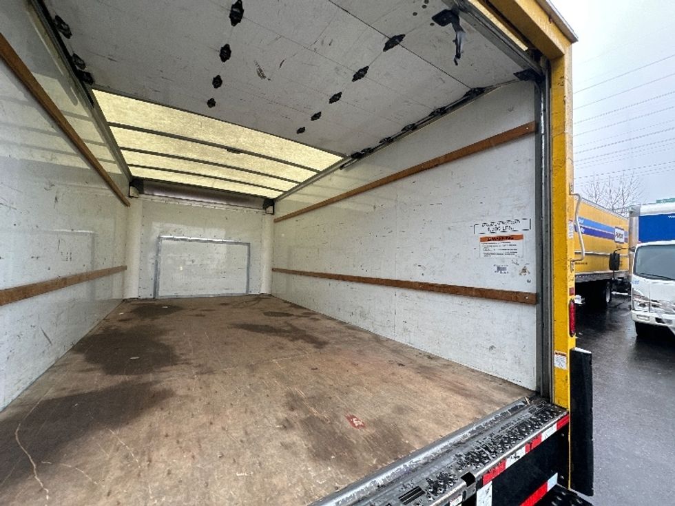 Light Duty Box Truck-Light and Medium Duty Trucks-Ford-2022-E350-North Bergen-NJ-88,584\n\t\tmiles-$ 28,250 - Image 11