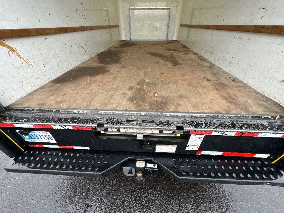 Light Duty Box Truck-Light and Medium Duty Trucks-Ford-2022-E350-North Bergen-NJ-88,584\n\t\tmiles-$ 28,250 - Image 9