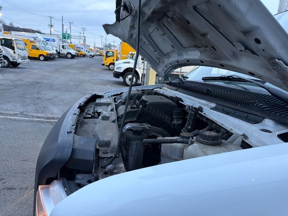 Light Duty Box Truck-Light and Medium Duty Trucks-Ford-2022-E350-North Bergen-NJ-96,362\n\t\tmiles-$ 30,250 - Image 24