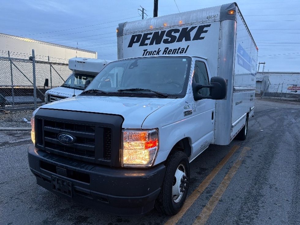 Light Duty Box Truck-Light and Medium Duty Trucks-Ford-2022-E350-North Bergen-NJ-96,362\n\t\tmiles-$ 30,250 - Image 25