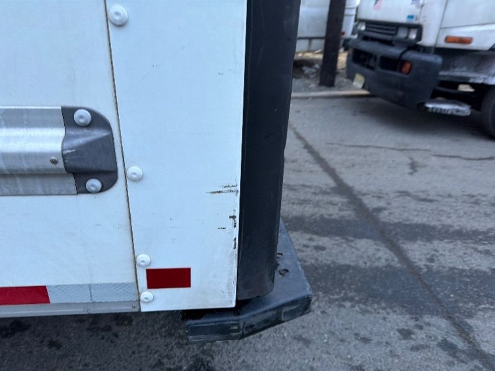 Light Duty Box Truck-Light and Medium Duty Trucks-Ford-2022-E350-North Bergen-NJ-96,362\n\t\tmiles-$ 30,250 - Image 28