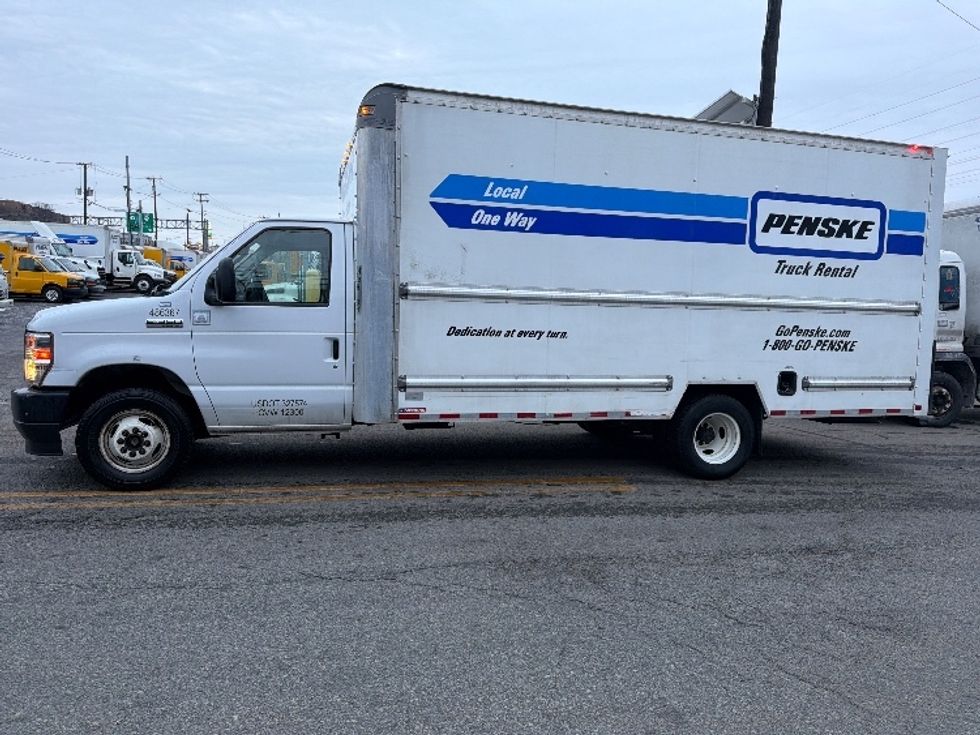 Light Duty Box Truck-Light and Medium Duty Trucks-Ford-2022-E350-North Bergen-NJ-96,362\n\t\tmiles-$ 30,250 - Image 4