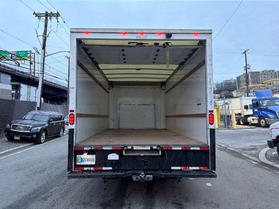 Light Duty Box Truck-Light and Medium Duty Trucks-Ford-2022-E350-North Bergen-NJ-96,362\n\t\tmiles-$ 30,250 - Image 9