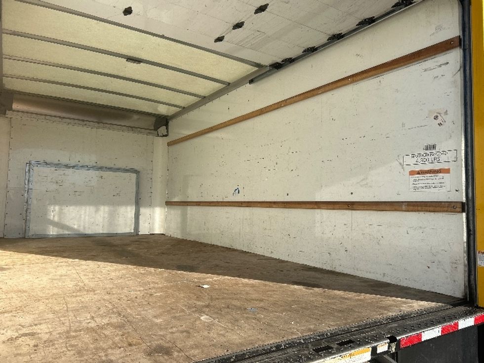 Light Duty Box Truck-Light and Medium Duty Trucks-Ford-2022-E350-North Las Vegas-NV-108,841\n\t\tmiles-$ 27,750 - Image 11