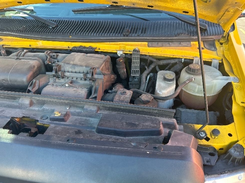 Light Duty Box Truck-Light and Medium Duty Trucks-Ford-2022-E350-North Las Vegas-NV-108,841\n\t\tmiles-$ 27,750 - Image 22