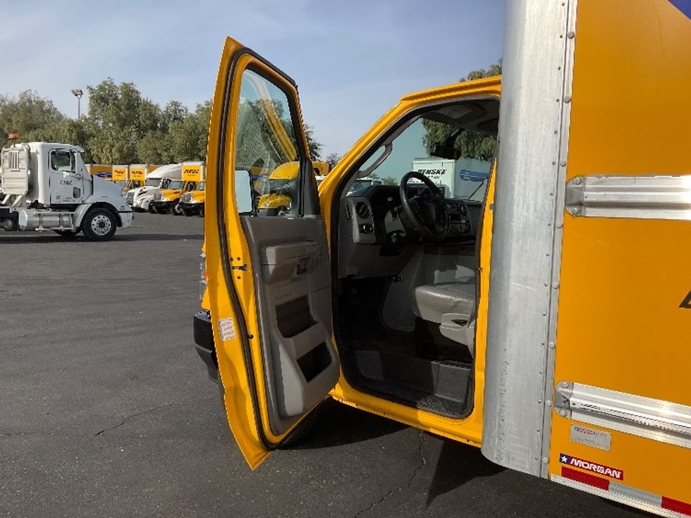 Light Duty Box Truck-Light and Medium Duty Trucks-Ford-2022-E350-North Las Vegas-NV-94,261\n\t\tmiles-$ 29,500 - Image 15