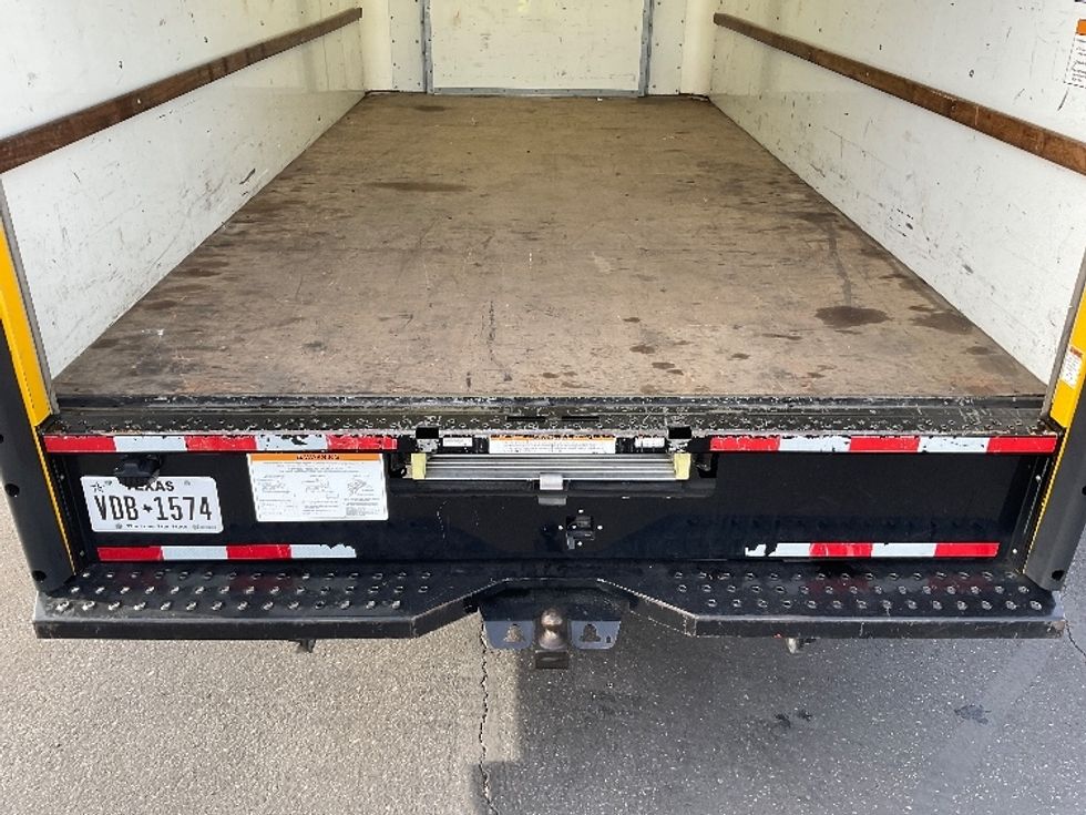 Light Duty Box Truck-Light and Medium Duty Trucks-Ford-2022-E350-North Las Vegas-NV-94,261\n\t\tmiles-$ 29,500 - Image 9