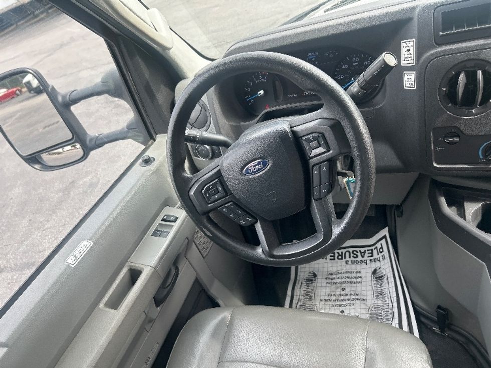 Light Duty Box Truck-Light and Medium Duty Trucks-Ford-2022-E350-Obetz-OH-75,502\n\t\tmiles-$ 32,750 - Image 16