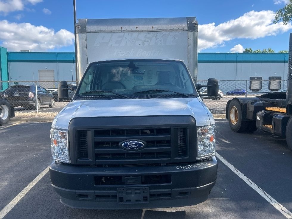 Light Duty Box Truck-Light and Medium Duty Trucks-Ford-2022-E350-Obetz-OH-75,502\n\t\tmiles-$ 32,750 - Image 2
