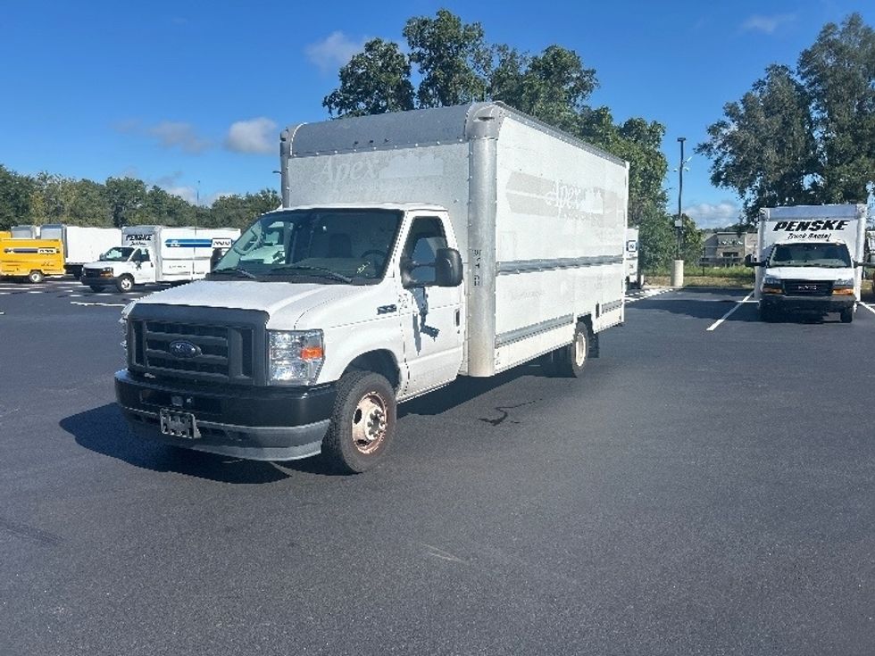Light Duty Box Truck-Light and Medium Duty Trucks-Ford-2022-E350-Ocala-FL-106,576\n\t\tmiles-$ 29,250 - Image 1