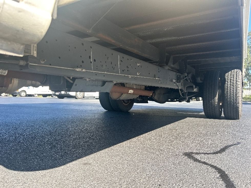 Light Duty Box Truck-Light and Medium Duty Trucks-Ford-2022-E350-Ocala-FL-106,576\n\t\tmiles-$ 29,250 - Image 4