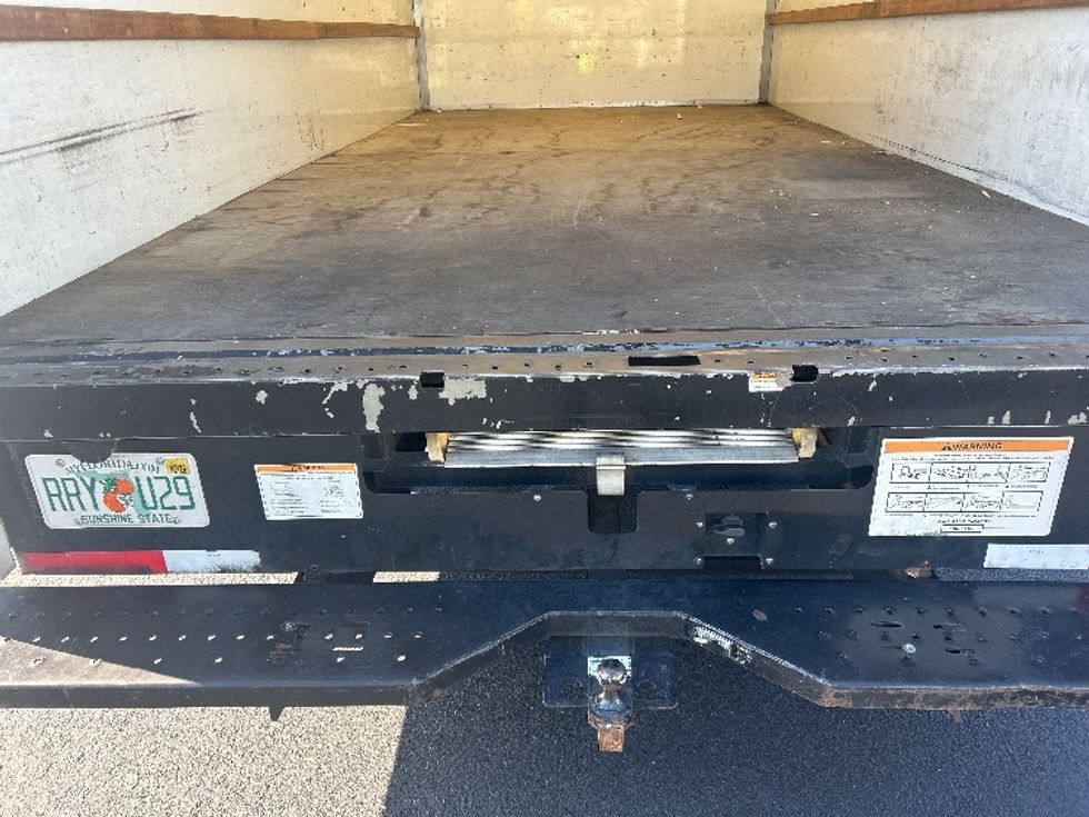 Light Duty Box Truck-Light and Medium Duty Trucks-Ford-2022-E350-Ocala-FL-106,576\n\t\tmiles-$ 29,250 - Image 9