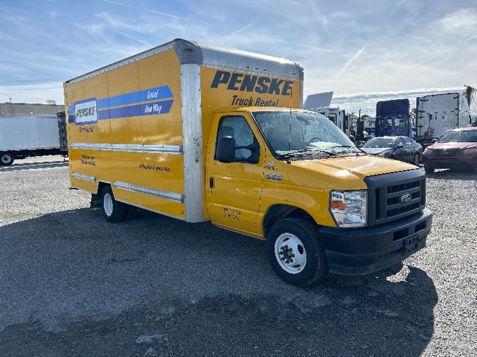 Light Duty Box Truck-Light and Medium Duty Trucks-Ford-2022-E350-Ocala-FL-88,193\n\t\tmiles-$ 34,750 - Image 1