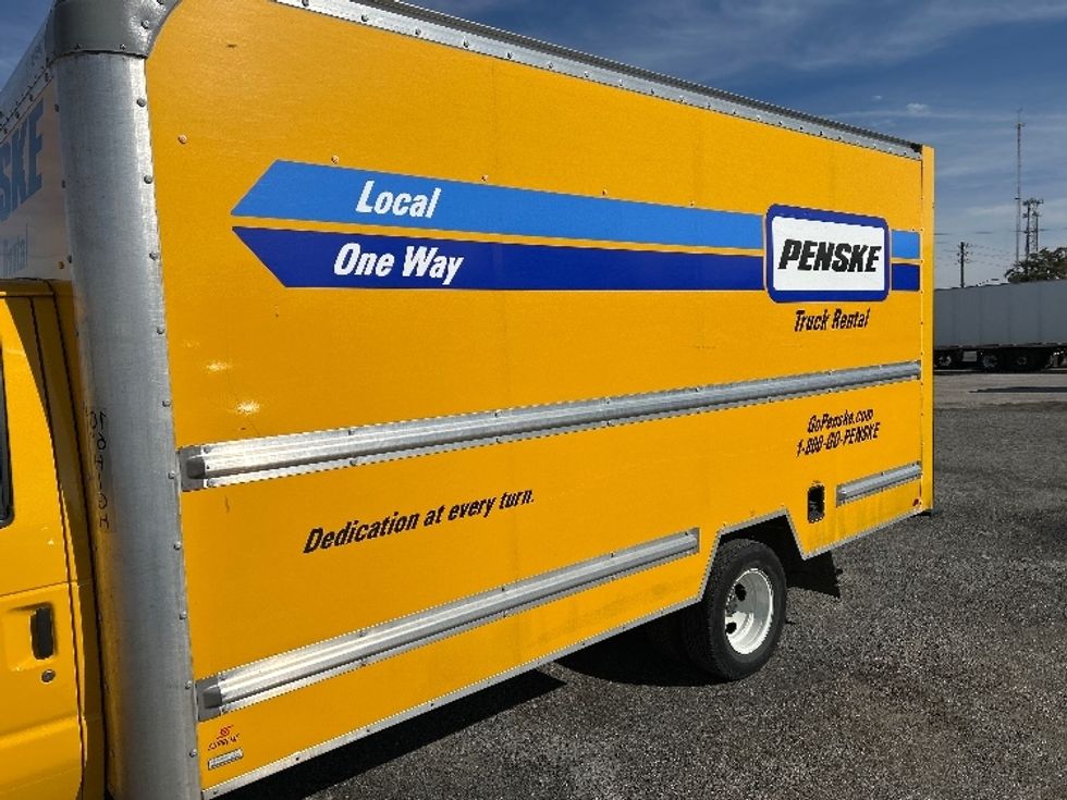 Light Duty Box Truck-Light and Medium Duty Trucks-Ford-2022-E350-Ocala-FL-88,193\n\t\tmiles-$ 34,750 - Image 25